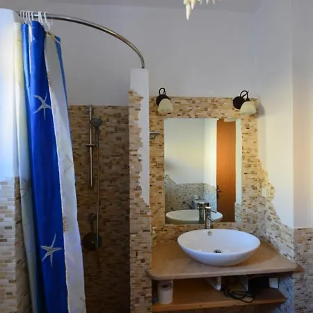 Pigmenos Lipsoí